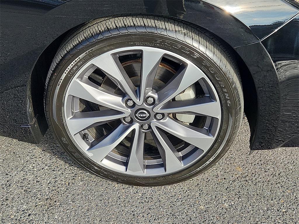 used 2023 Nissan Maxima car, priced at $34,979