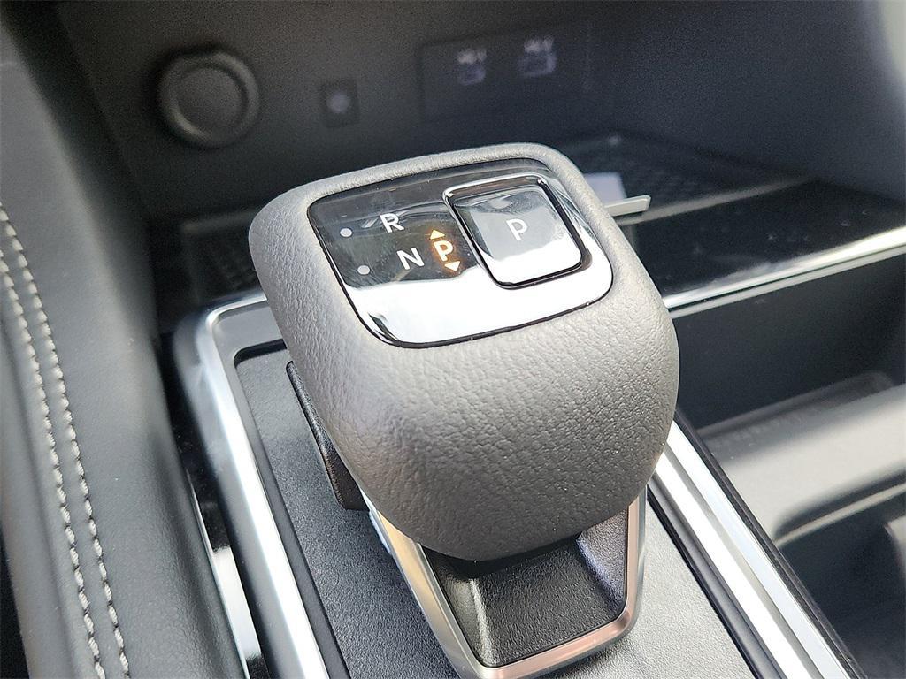 new 2025 Nissan Pathfinder car, priced at $44,786