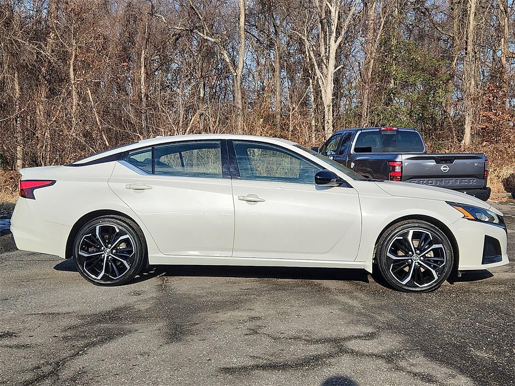 used 2023 Nissan Altima car, priced at $21,900