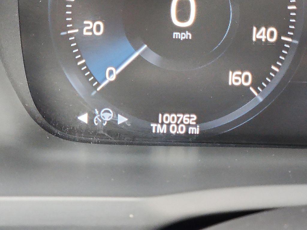 used 2020 Volvo XC90 car, priced at $19,444