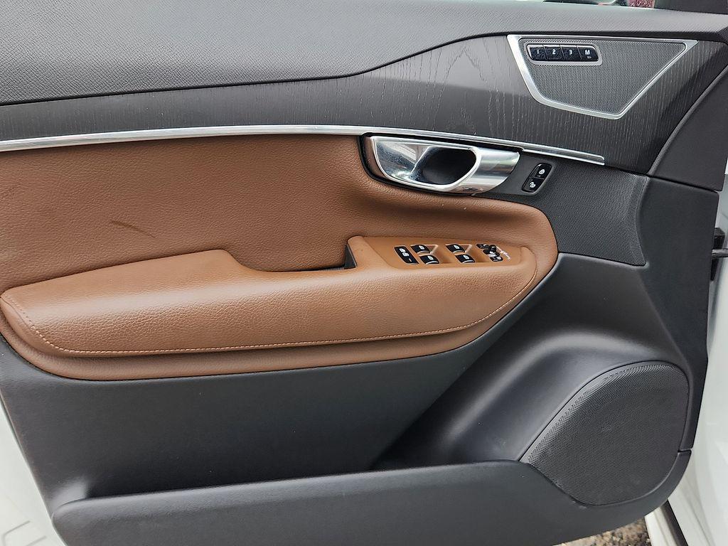 used 2020 Volvo XC90 car, priced at $19,444