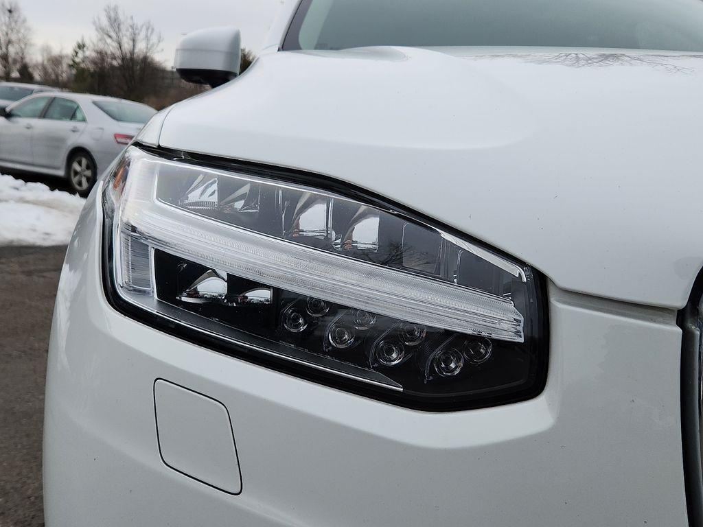 used 2020 Volvo XC90 car, priced at $19,444