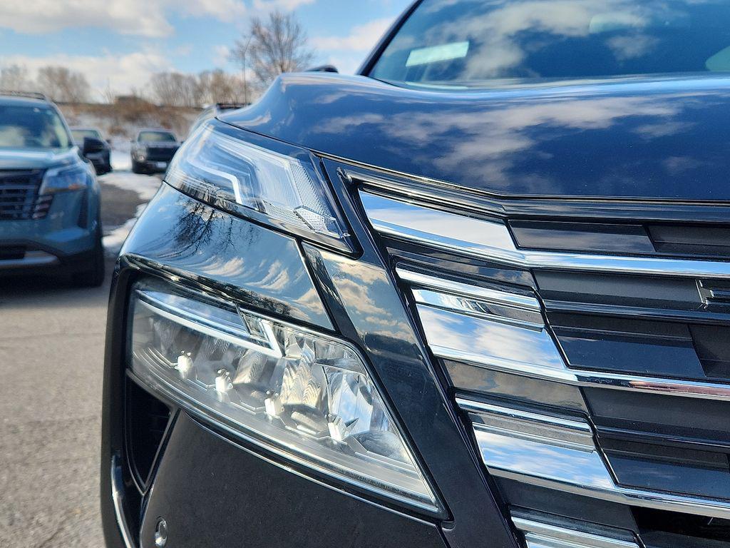 used 2025 Nissan Rogue car, priced at $35,600