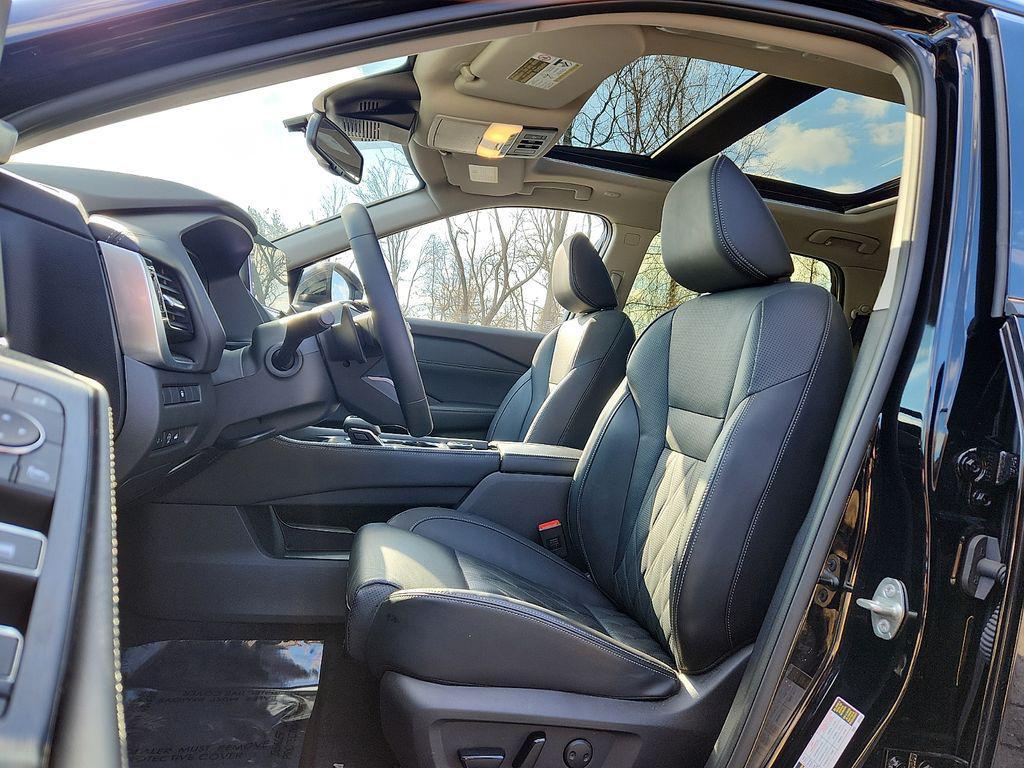 used 2025 Nissan Rogue car, priced at $35,600