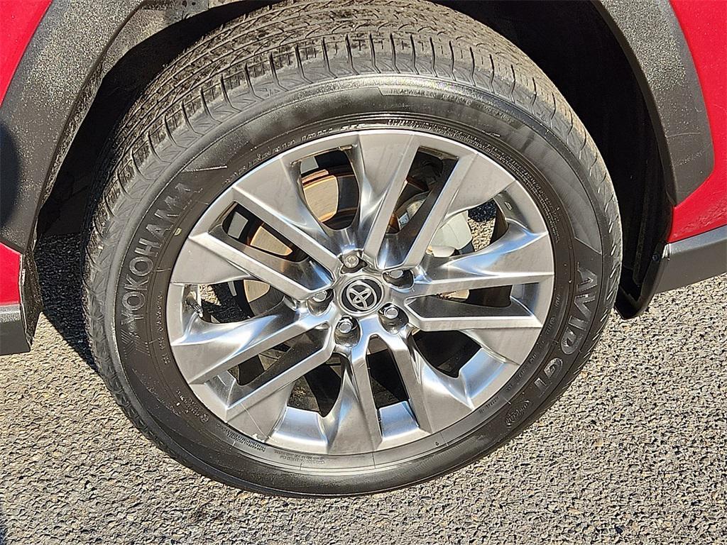 used 2021 Toyota RAV4 car, priced at $30,675