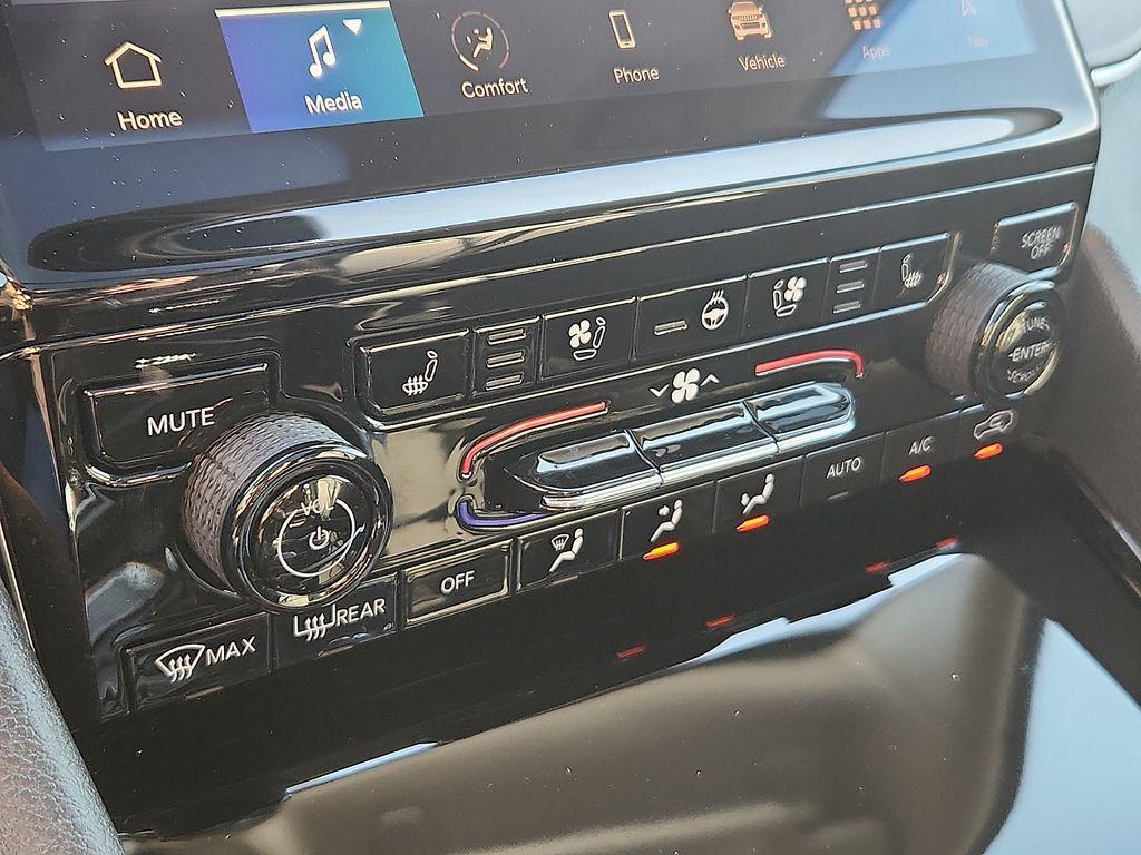 used 2023 Jeep Grand Cherokee L car, priced at $34,419