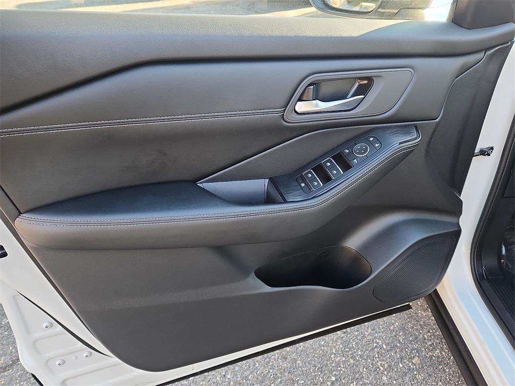 used 2025 Nissan Rogue car, priced at $31,500