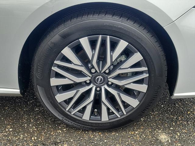 used 2023 Nissan Altima car, priced at $21,479