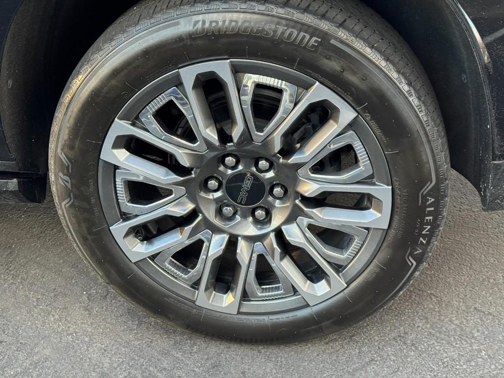 used 2024 GMC Yukon car, priced at $81,000
