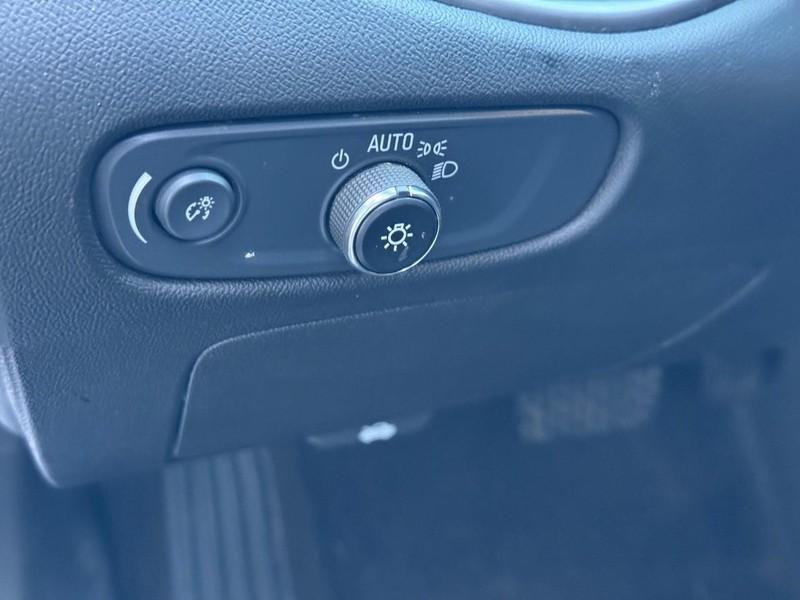 used 2025 Chevrolet Malibu car, priced at $20,900