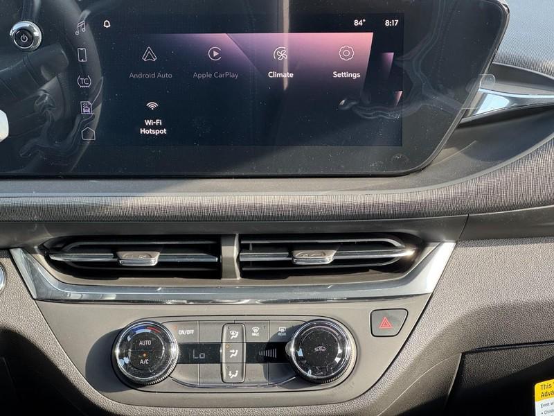 new 2025 Buick Envista car, priced at $23,035