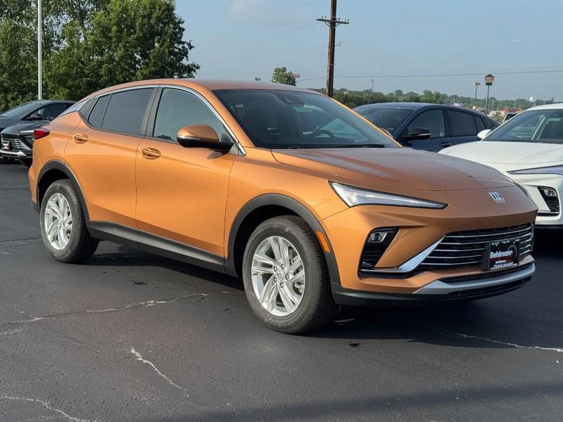 new 2025 Buick Envista car, priced at $23,035