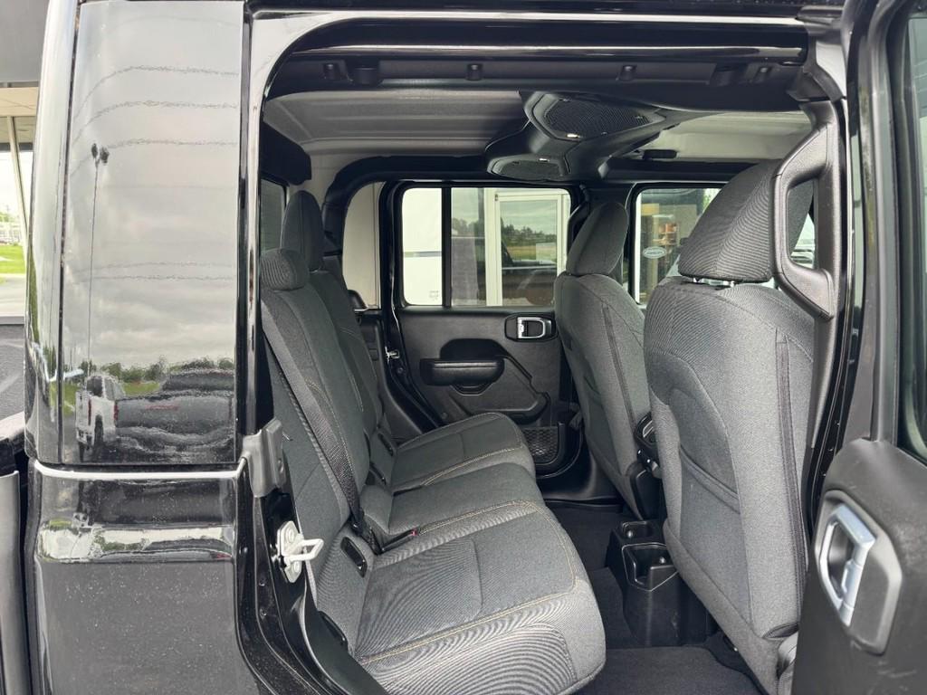 used 2025 Jeep Gladiator car, priced at $37,900