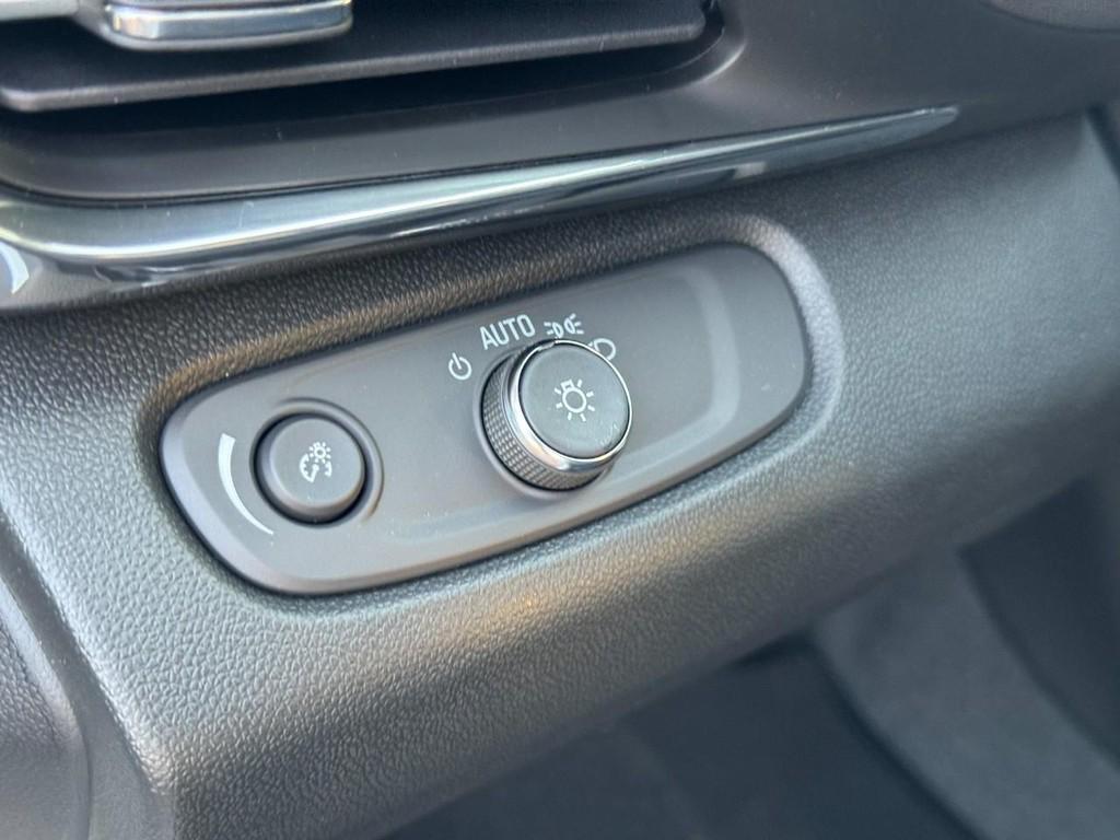 new 2026 Buick Envista car, priced at $22,935