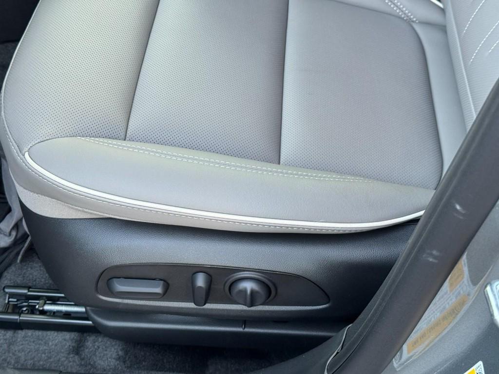 new 2026 Buick Envista car, priced at $28,135