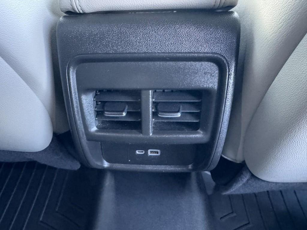 used 2023 Cadillac XT4 car, priced at $24,900