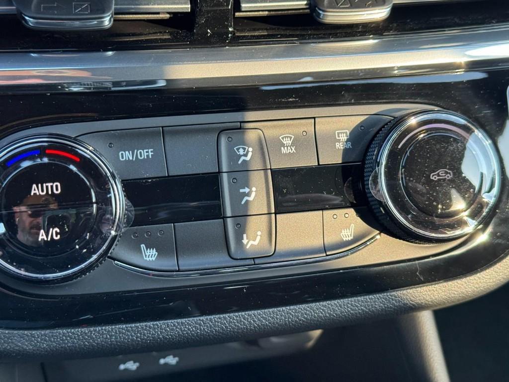 new 2026 Buick Envista car, priced at $25,725