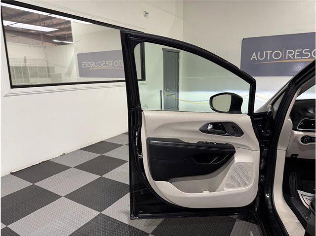 used 2023 Chrysler Pacifica car, priced at $20,399