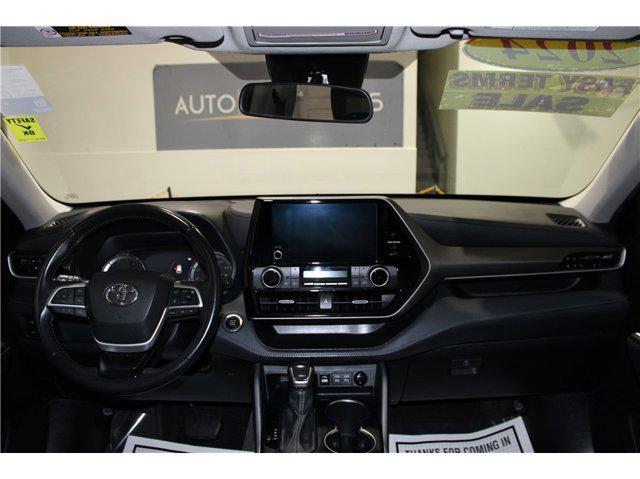 used 2024 Toyota Highlander car, priced at $34,999