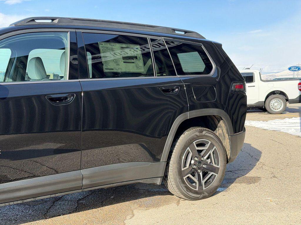 new 2026 Jeep Cherokee car, priced at $43,000