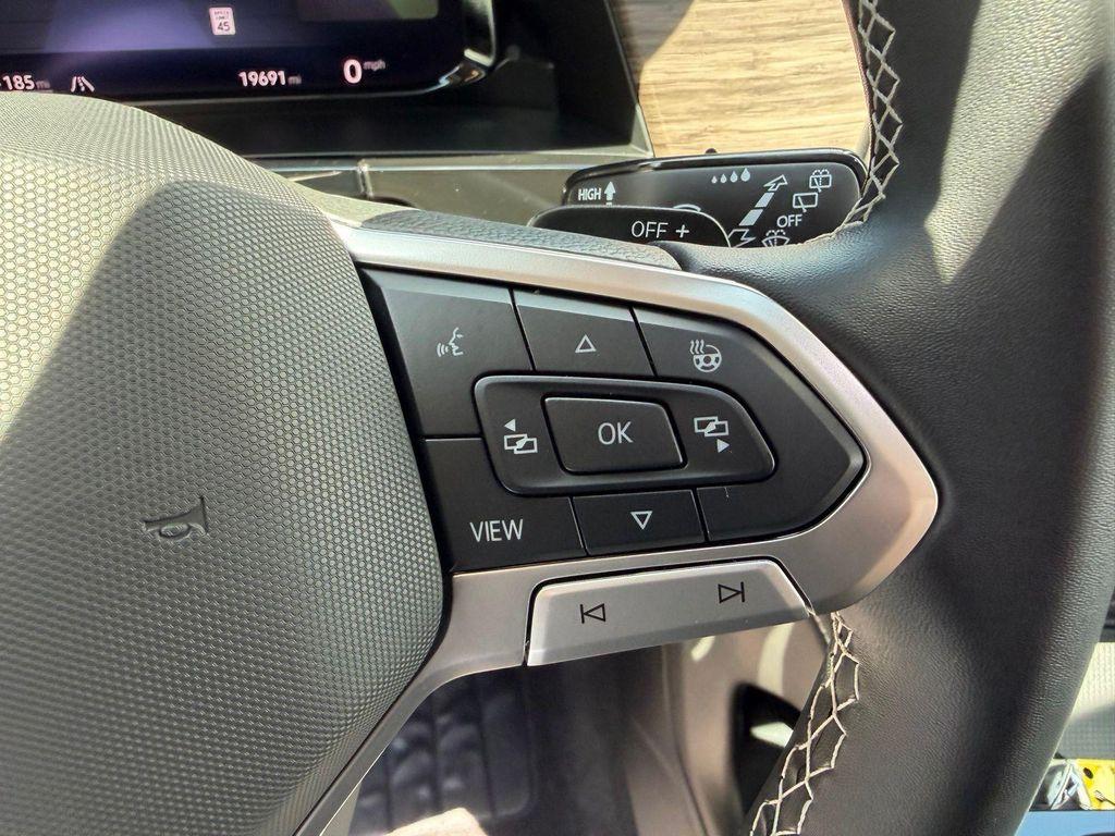 used 2025 Volkswagen Atlas car, priced at $38,999