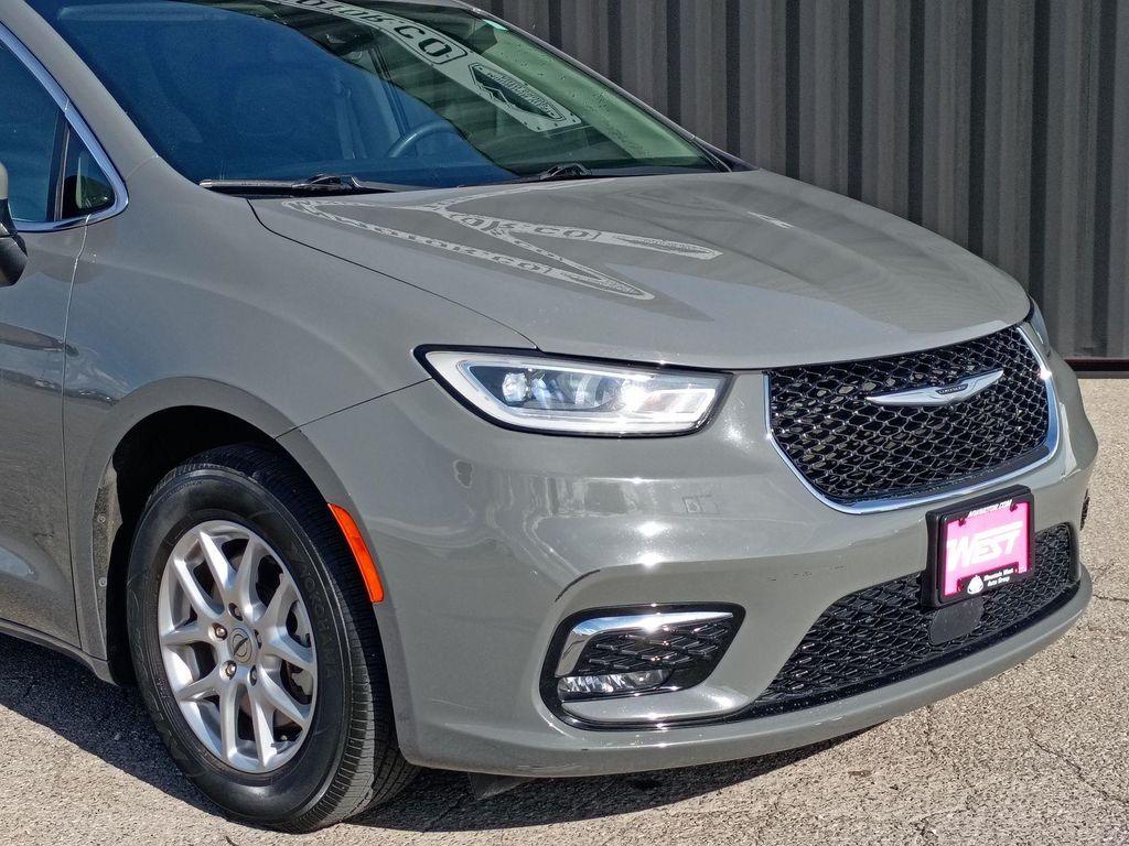 used 2023 Chrysler Pacifica car, priced at $22,750