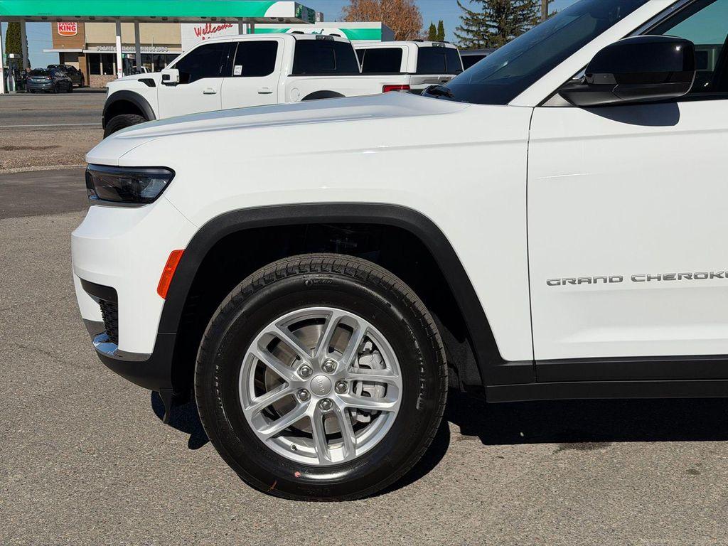 new 2025 Jeep Grand Cherokee L car, priced at $41,175