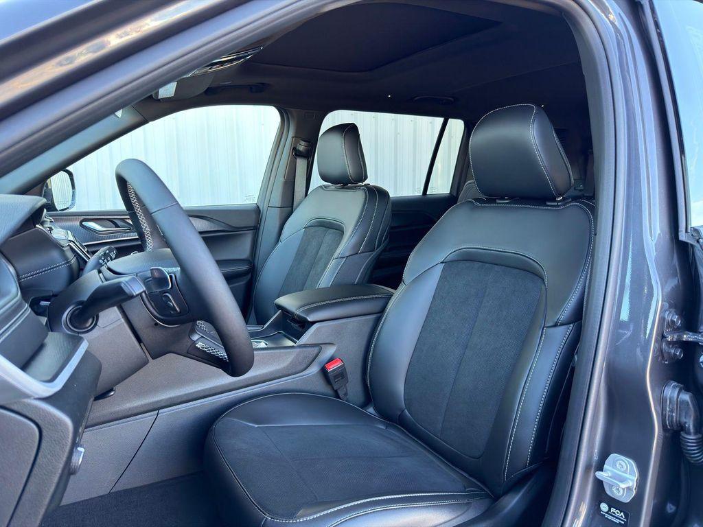 new 2025 Jeep Grand Cherokee L car, priced at $45,568