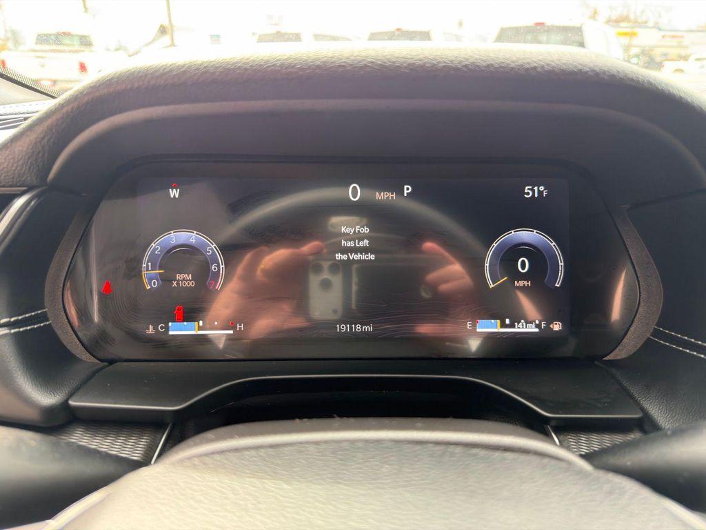 used 2024 Jeep Grand Cherokee car, priced at $33,999