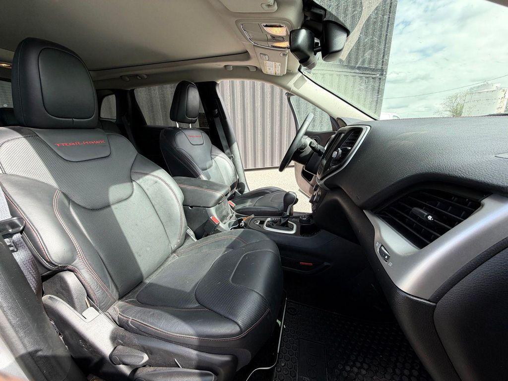 used 2016 Jeep Cherokee car, priced at $18,490
