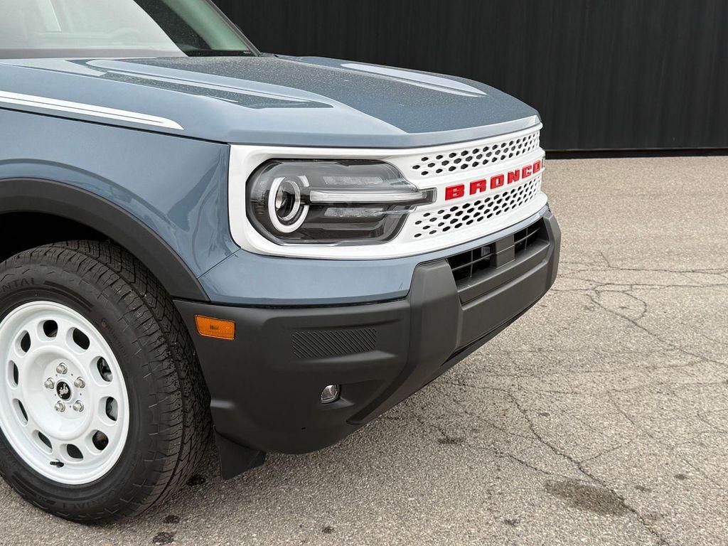 new 2025 Ford Bronco Sport car, priced at $37,921