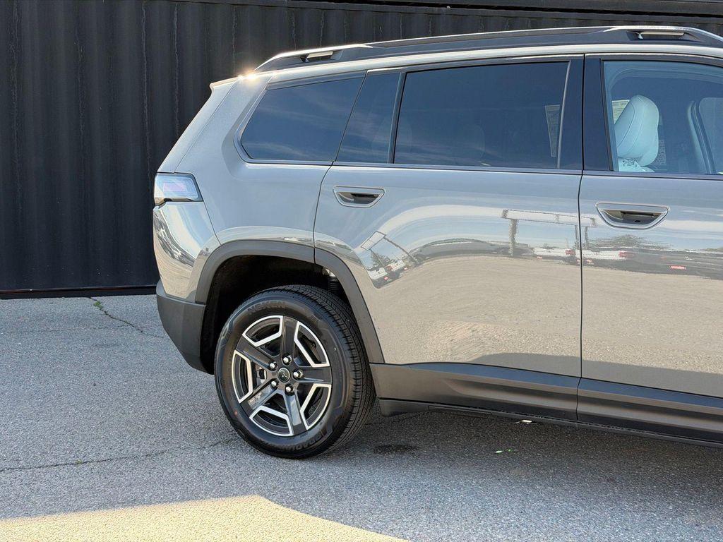 new 2026 Jeep Cherokee car, priced at $40,310