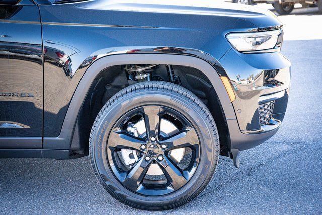 new 2025 Jeep Grand Cherokee L car, priced at $52,339