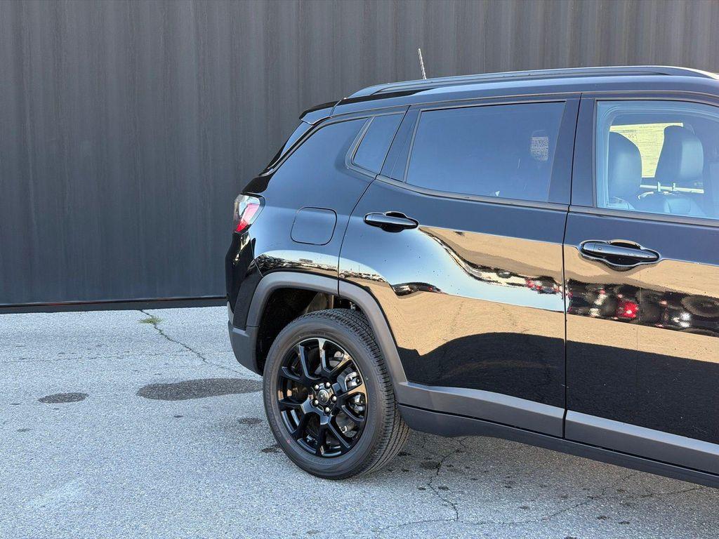 new 2026 Jeep Compass car, priced at $33,010