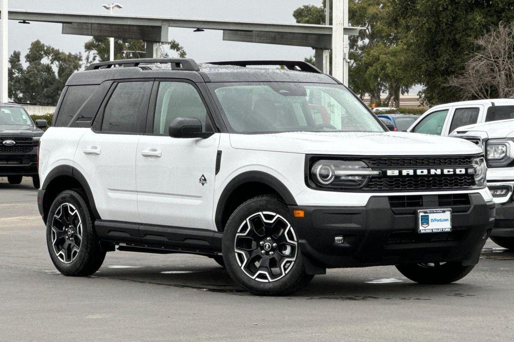 new 2025 Ford Bronco Sport car, priced at $35,068