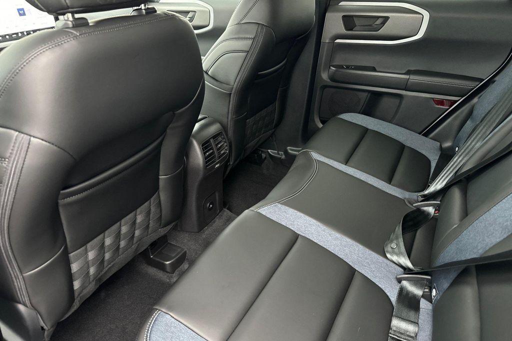 new 2025 Ford Bronco Sport car, priced at $35,068