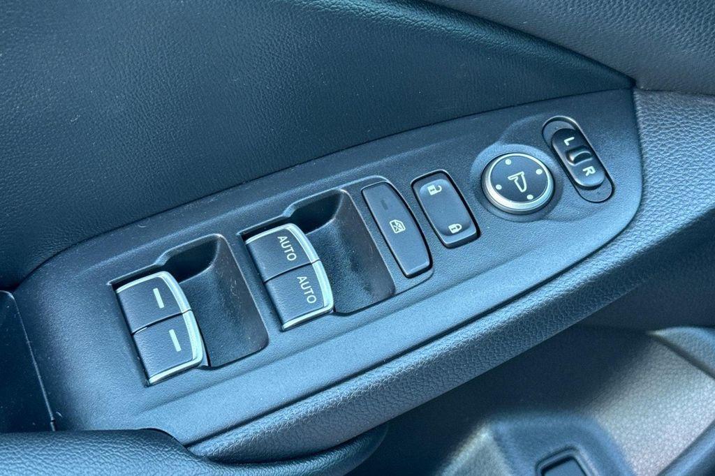 used 2022 Honda Accord Hybrid car, priced at $26,995