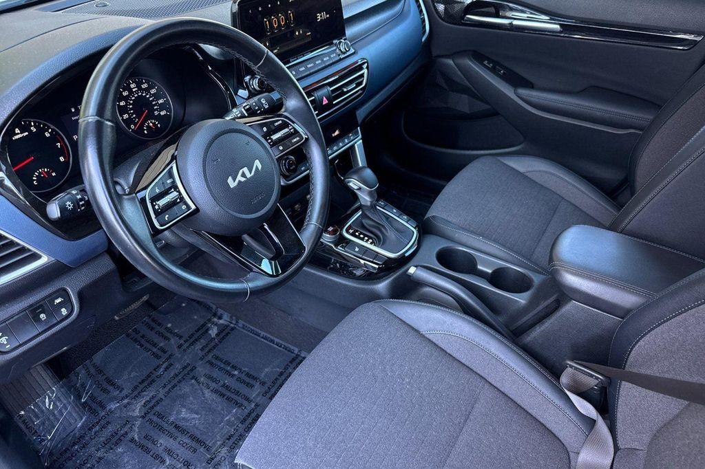 used 2022 Kia Seltos car, priced at $23,895