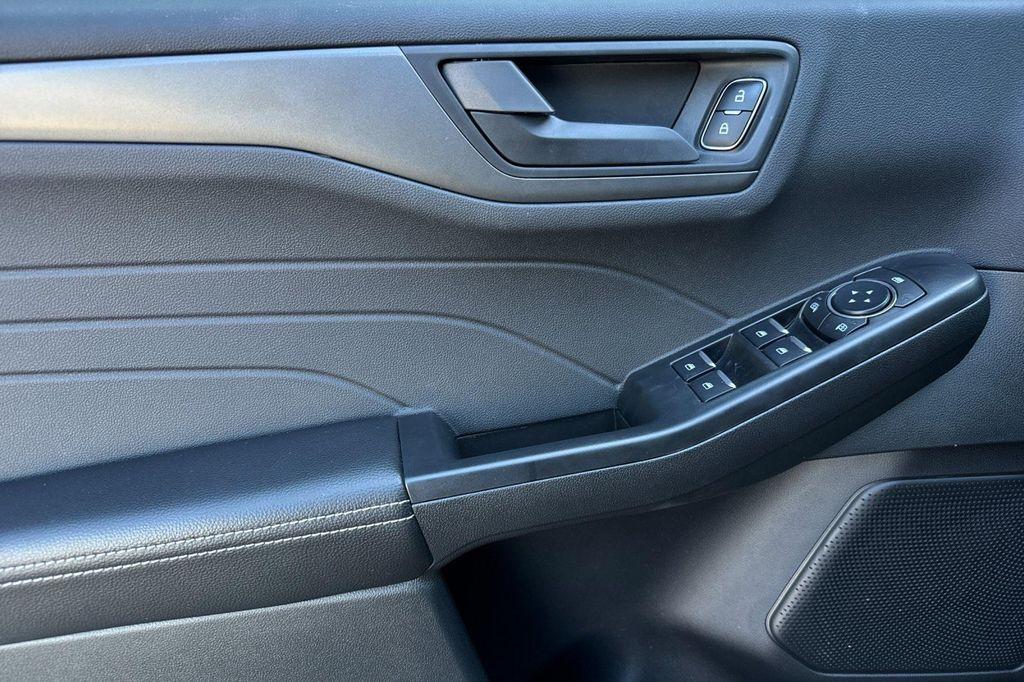 new 2025 Ford Escape car, priced at $25,394