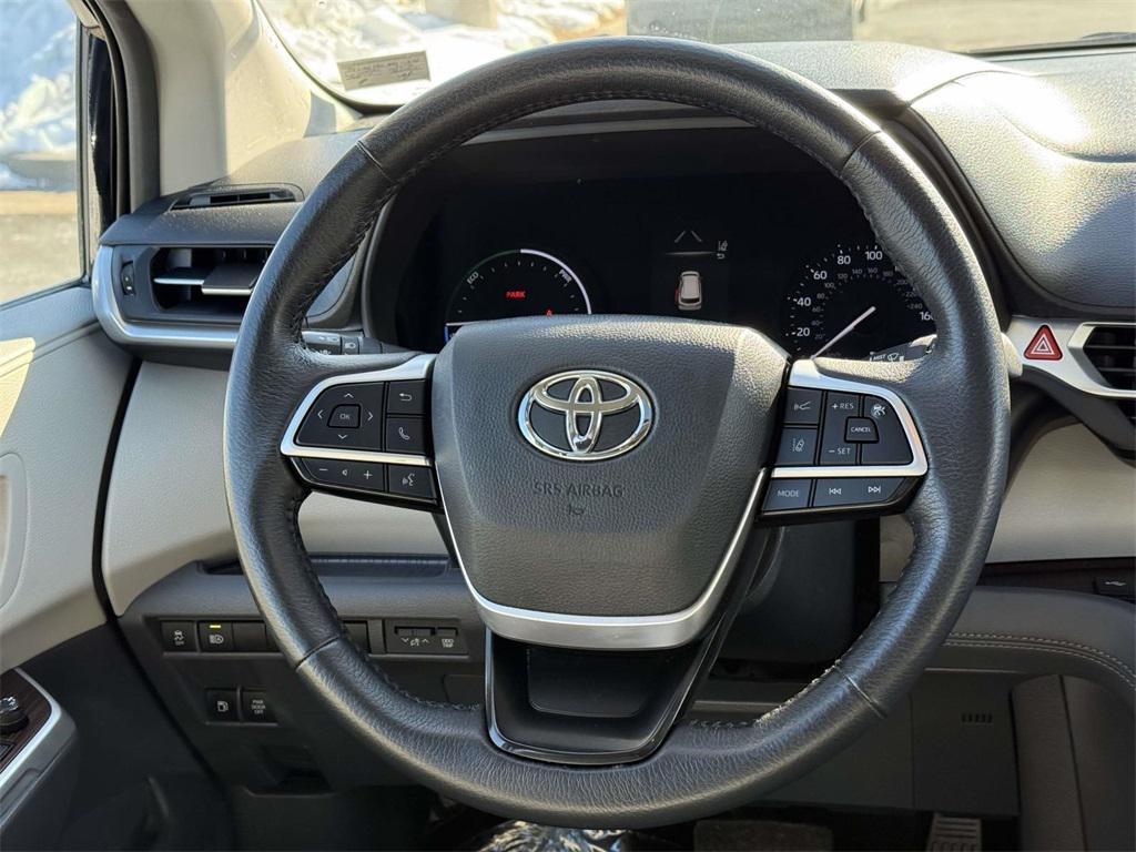 used 2024 Toyota Sienna car, priced at $36,930