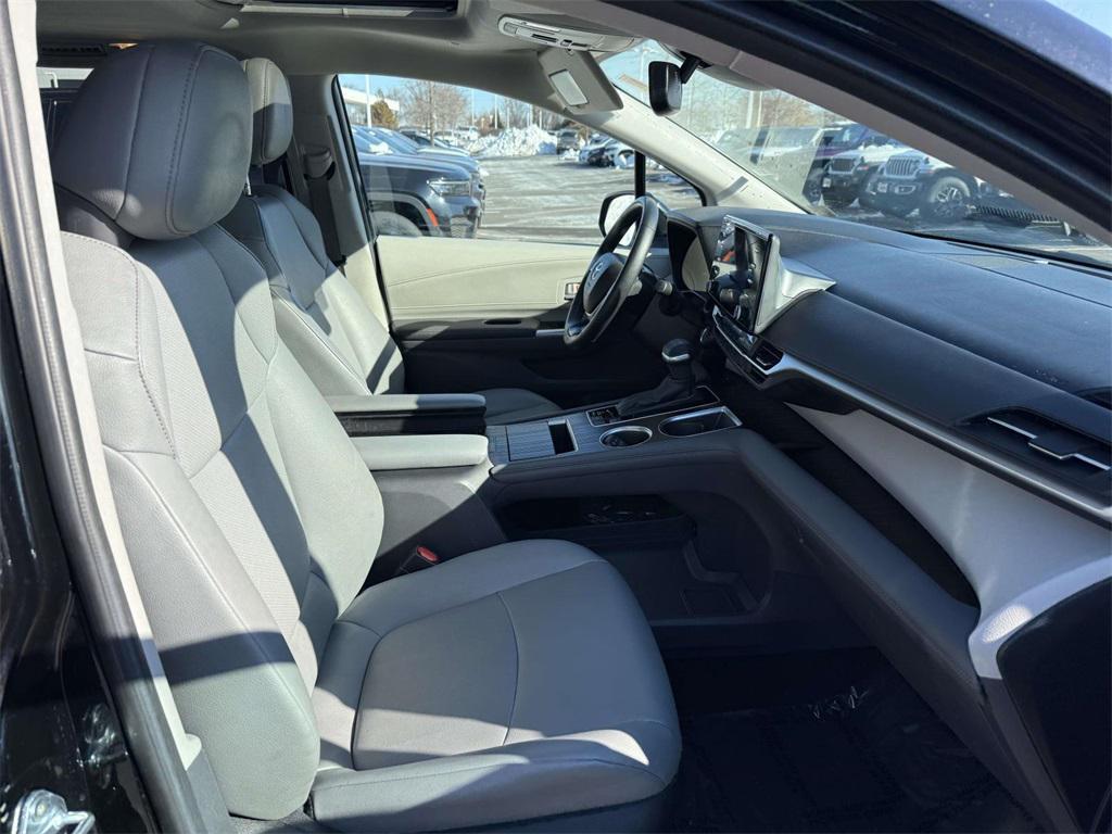 used 2024 Toyota Sienna car, priced at $36,930