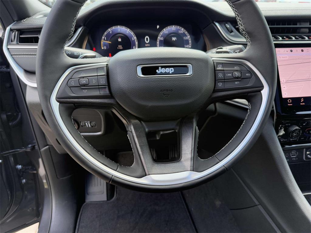 new 2025 Jeep Grand Cherokee car, priced at $43,455