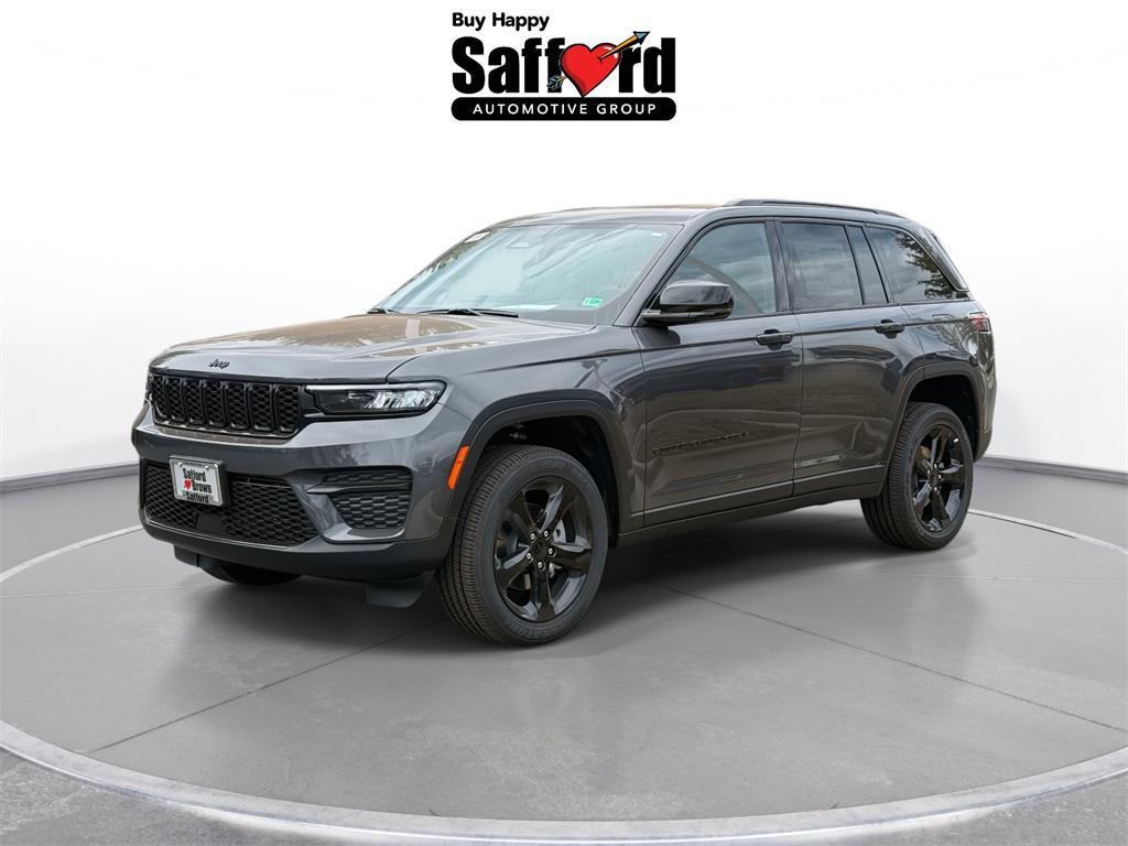 new 2025 Jeep Grand Cherokee car, priced at $39,810
