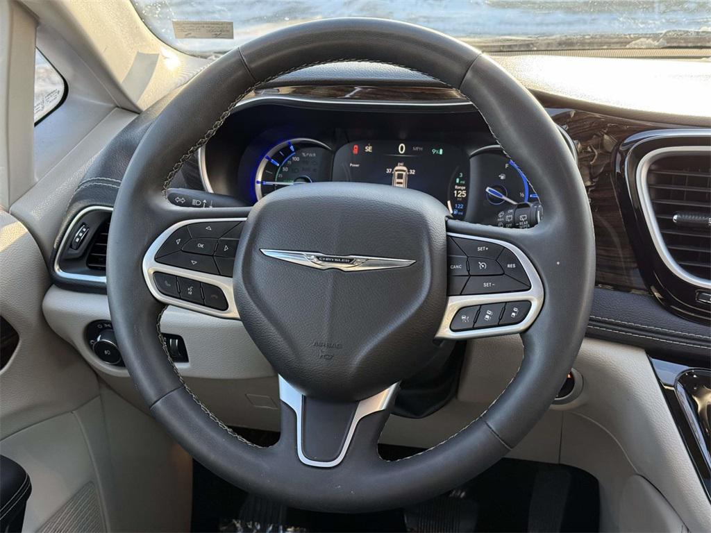 used 2023 Chrysler Pacifica Hybrid car, priced at $26,750