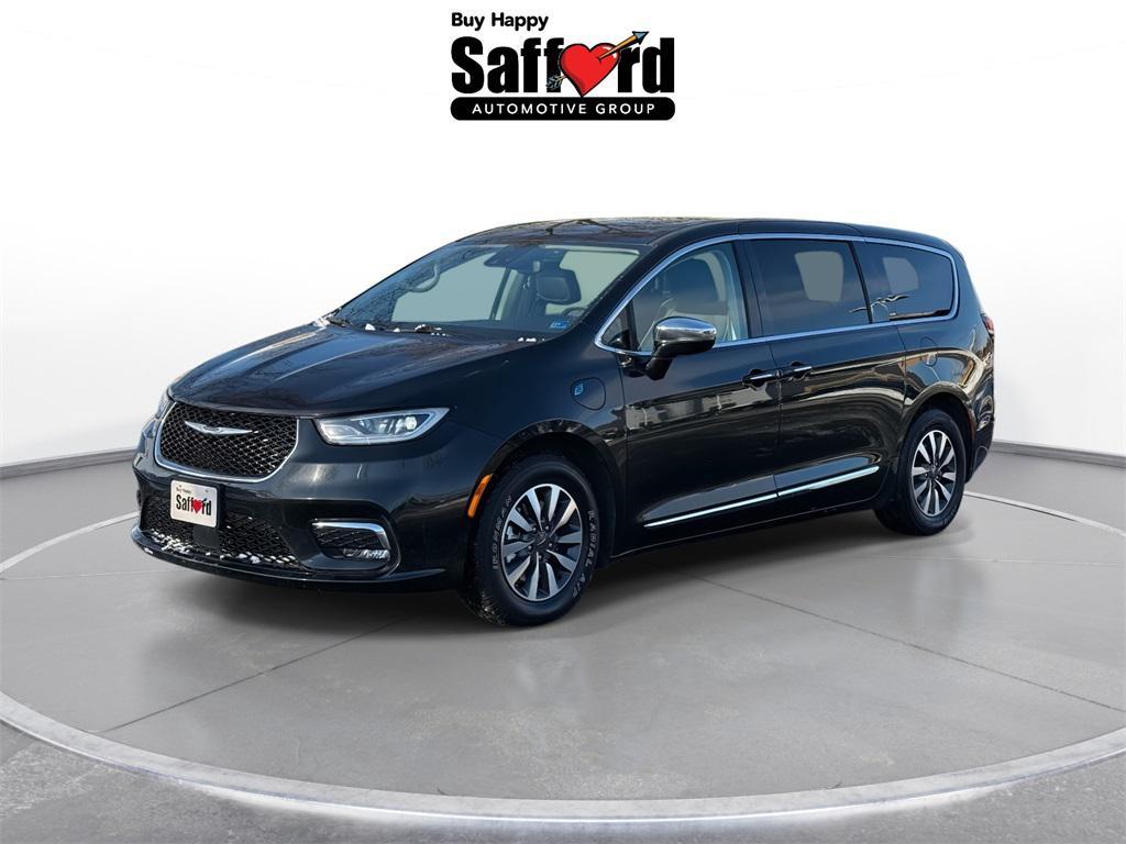 used 2023 Chrysler Pacifica Hybrid car, priced at $26,750