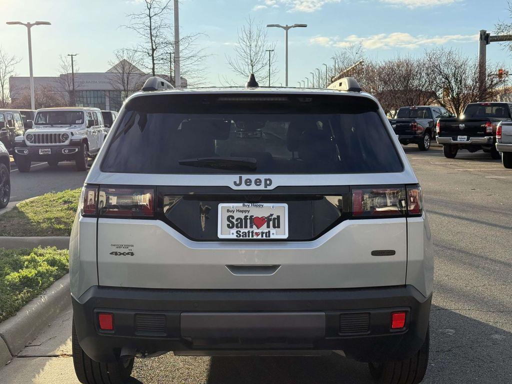new 2026 Jeep Cherokee car, priced at $43,613