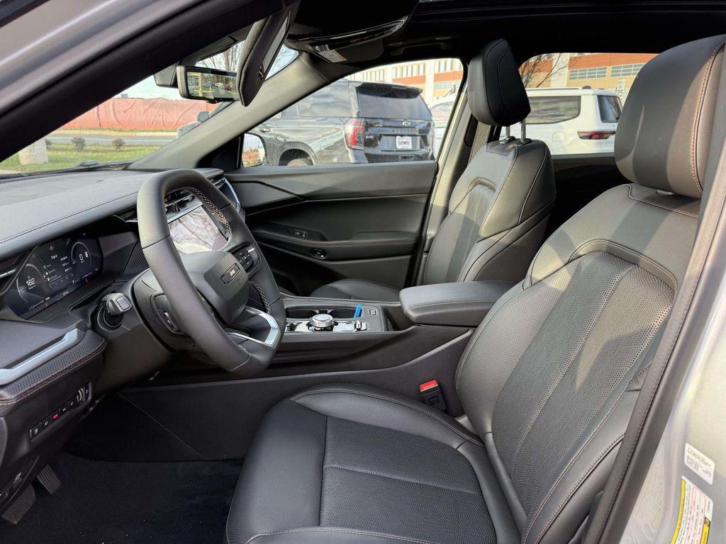 new 2026 Jeep Cherokee car, priced at $43,613