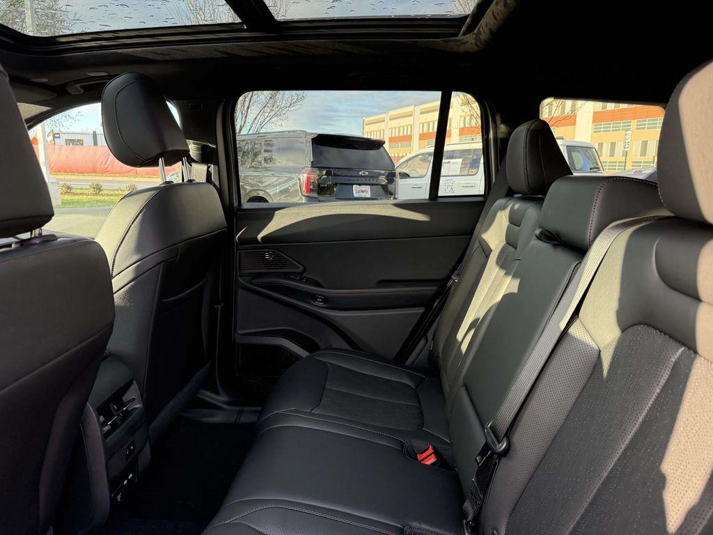 new 2026 Jeep Cherokee car, priced at $43,613