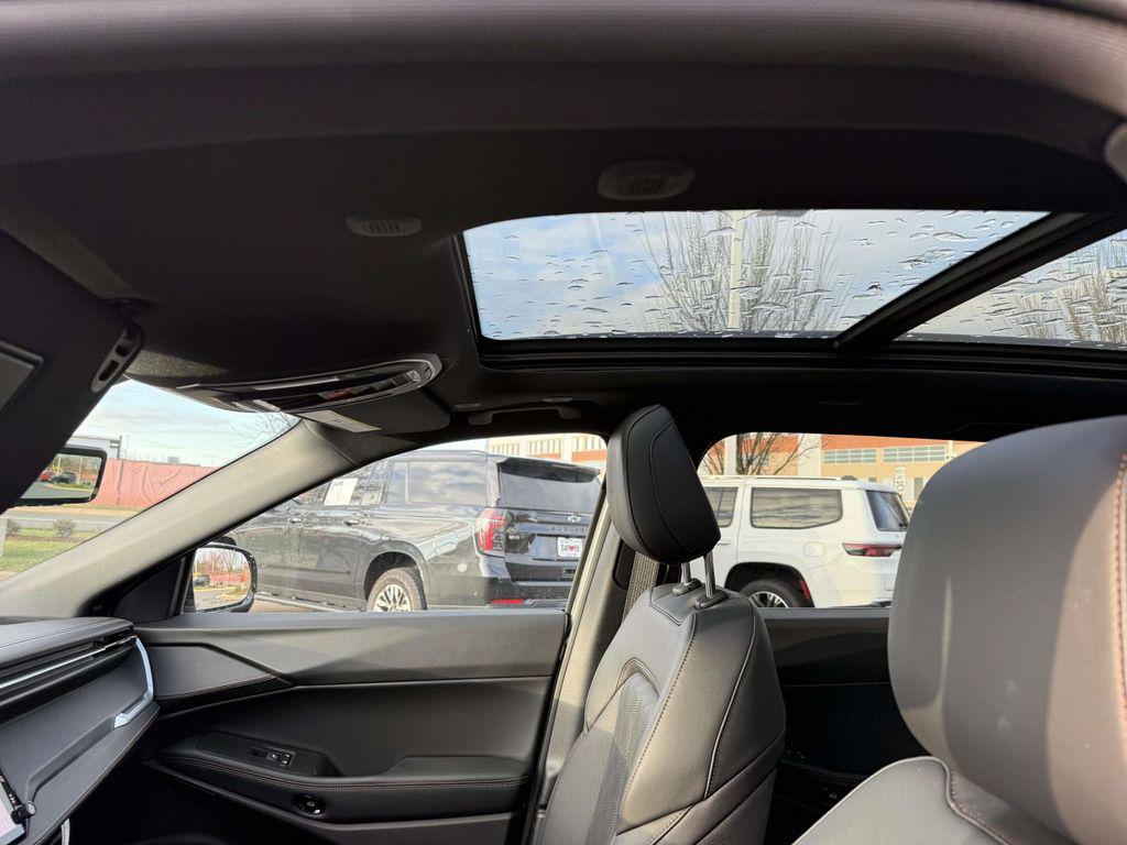 new 2026 Jeep Cherokee car, priced at $43,613