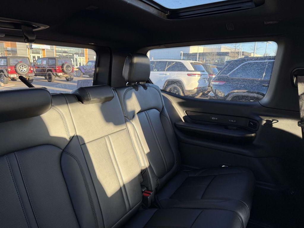 new 2026 Jeep Grand Wagoneer car, priced at $71,761